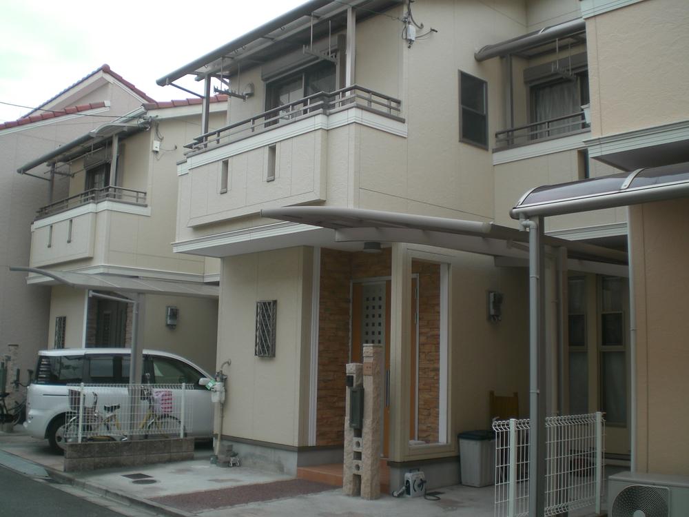 Local appearance photo. Local (12 May 2013) Shooting