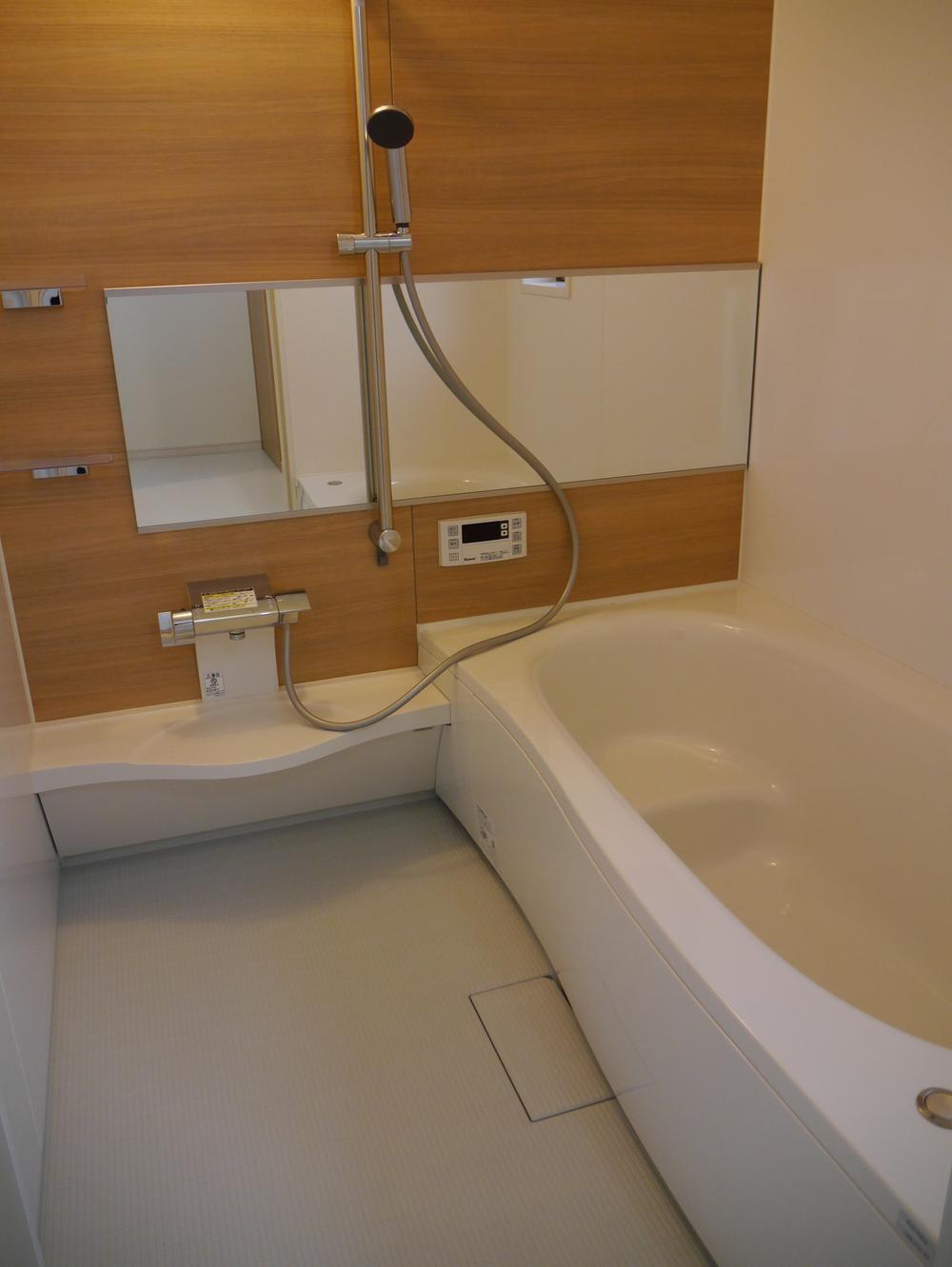 Bathroom. 1 tsubo size bathroom