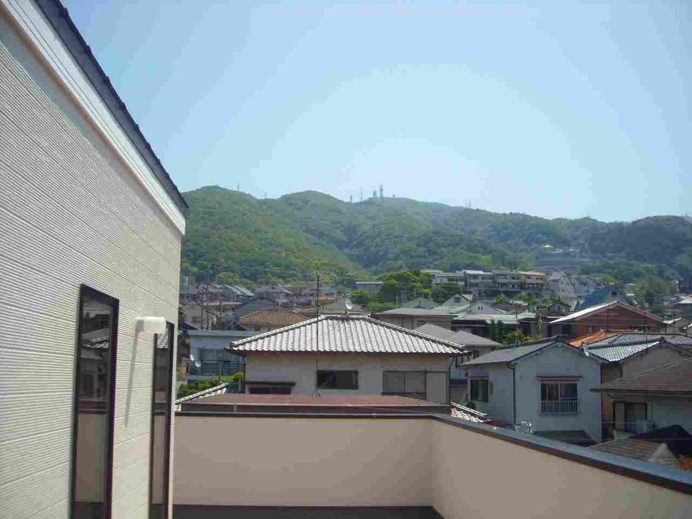 View photos from the dwelling unit. View from local (05 May 2013) Shooting