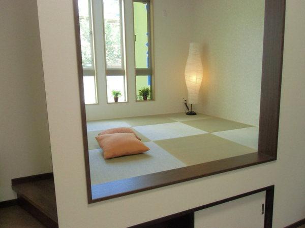 Other introspection. Storage space is plenty for Japanese-style room!