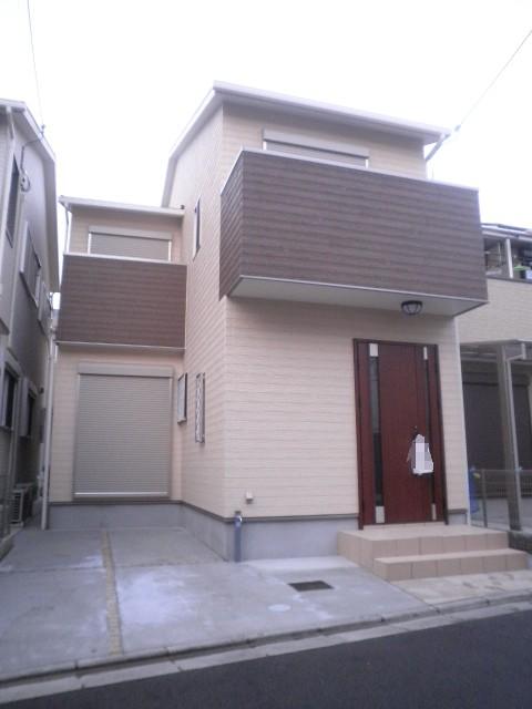 Local appearance photo. ☆ Facing south