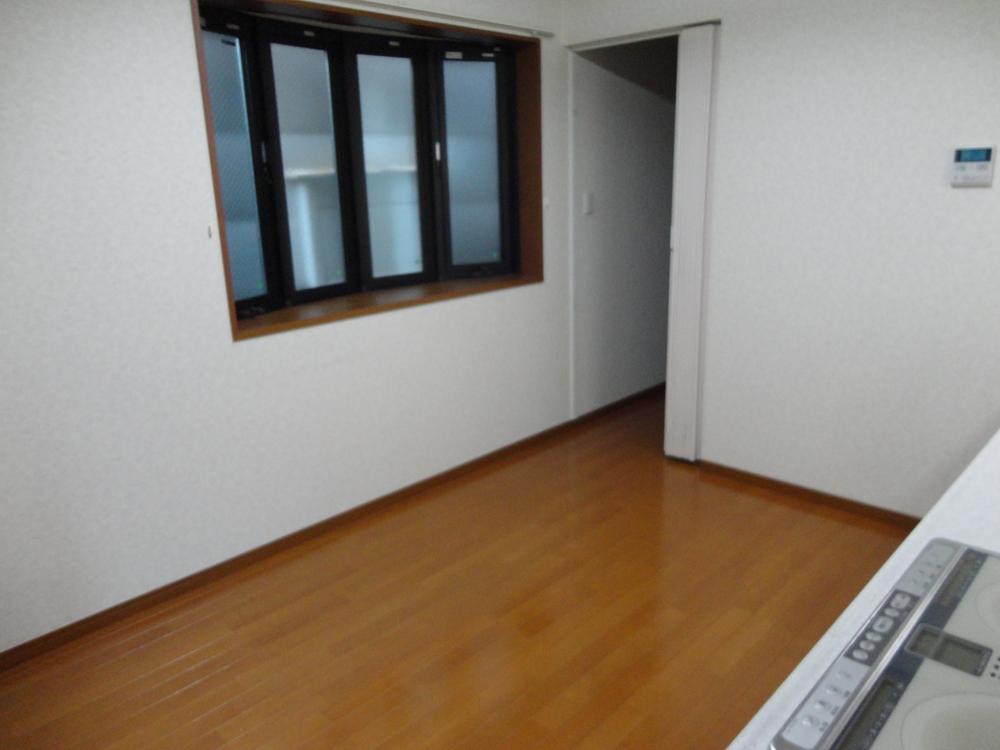 Living. Indoor (04 May 2013) Shooting