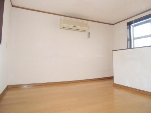 Non-living room. The top floor is a Western-style