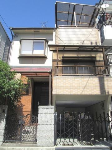 Local appearance photo. Kintetsu Narasen Higashi-Hanazono Station 15-minute walk