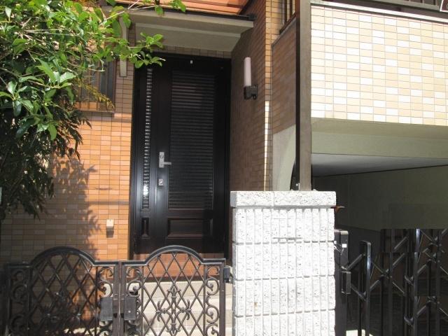 Entrance. It is home of the 2-story