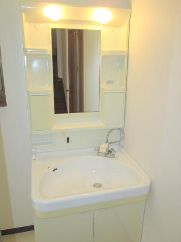 Wash basin, toilet. It is the washstand