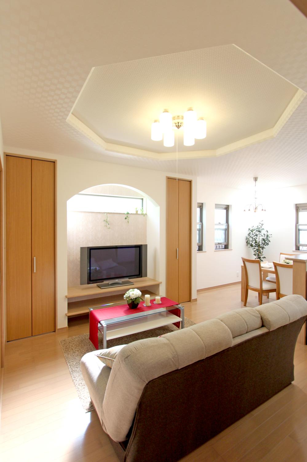 Other local.  ◆ Living space