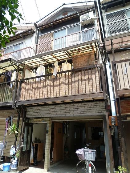 Local appearance photo. Local (August 2012) shooting