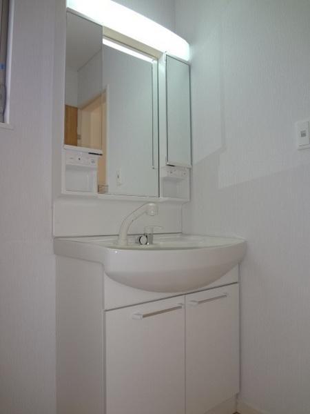 Same specifications photos (Other introspection). Vanity with excellent storage capacity and functionality