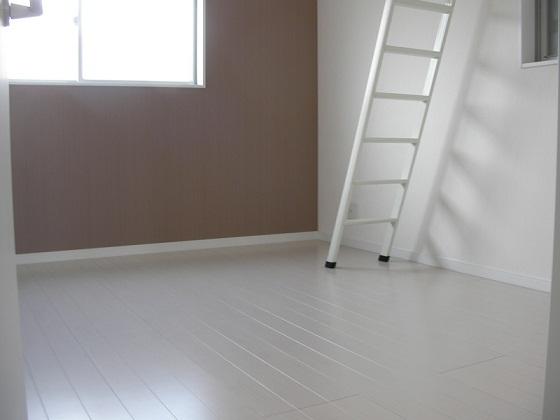 Non-living room. Rebuilding model example