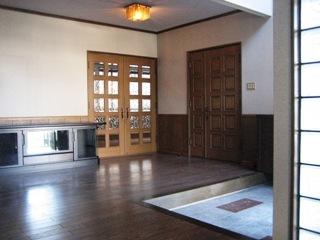 Entrance. Entrance hall