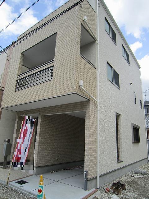 Local appearance photo. It is the appearance of calm atmosphere.