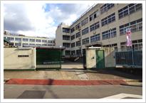 Primary school. 80m 1977 opened up to Higashi Osaka Municipal Nawate Higashi Elementary School. It opened at the time living in Nawate North Elementary School, The same year the school building is completed in the current location in the fall.