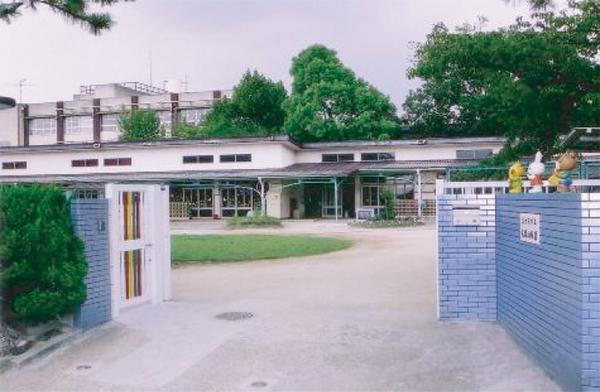 kindergarten ・ Nursery. Higashi-Osaka to Municipal sheets Oka kindergarten 946m