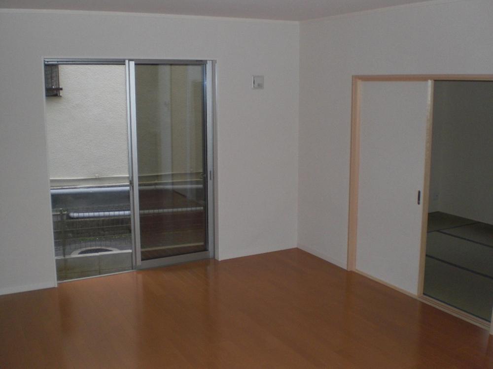 Living. Indoor (12 May 2013) Shooting