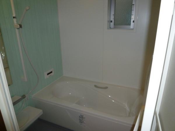 Bathroom. Spacious bathroom to heal fatigue of the day