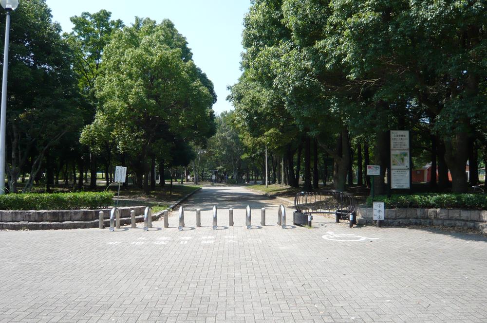 park. Kyuhoji to green space 1573m