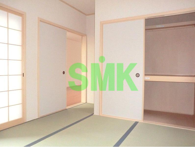 Same specifications photos (Other introspection). Same specifications