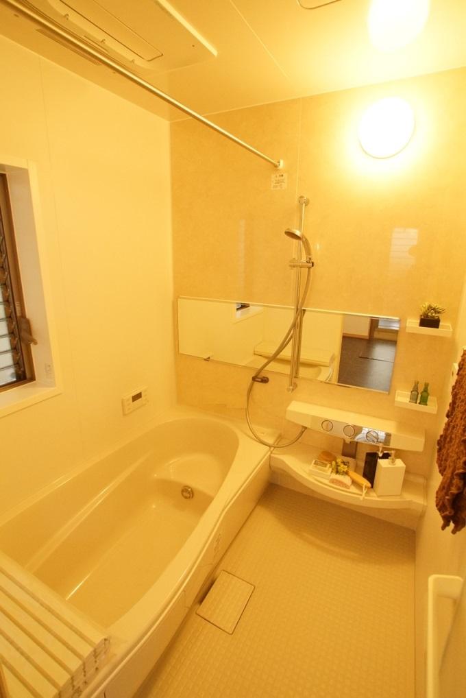 Same specifications photo (bathroom). Same specifications bathroom