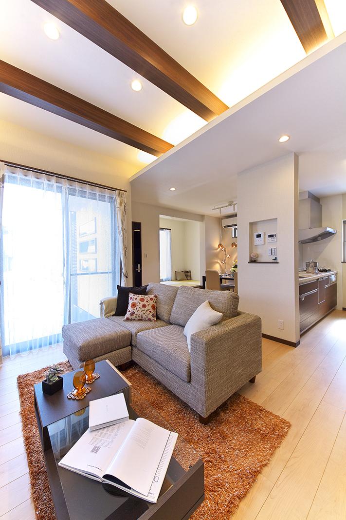 Living. Living Image