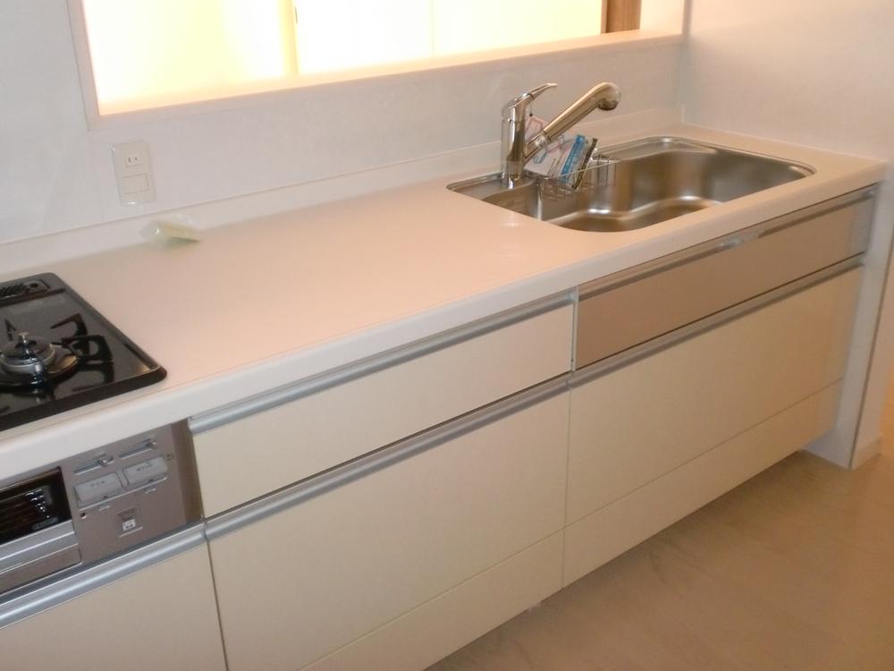 Kitchen. (The same scene photos)