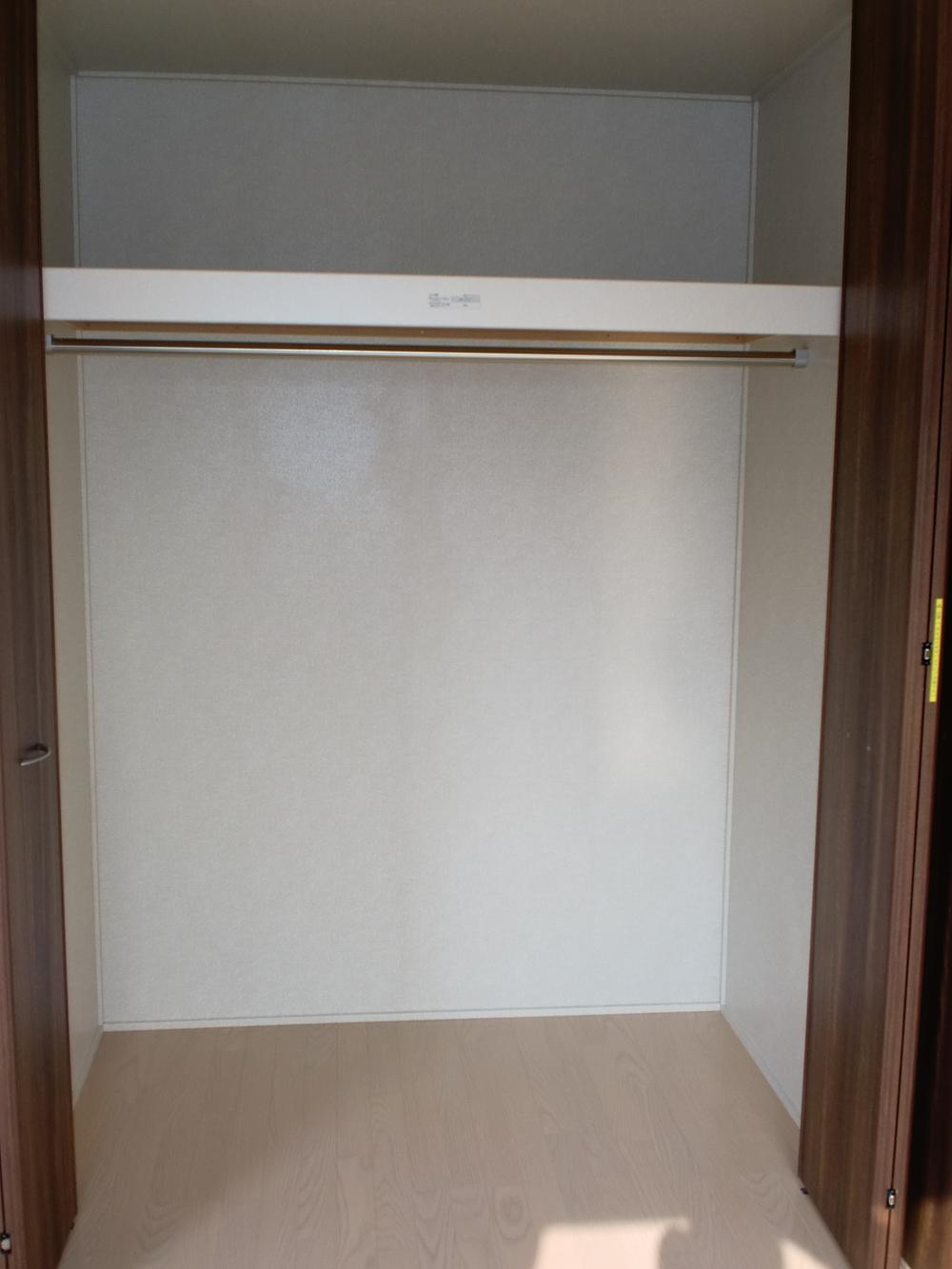 Receipt. (The same scene photos)