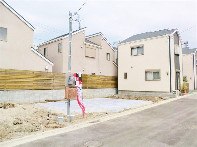 Local photos, including front road