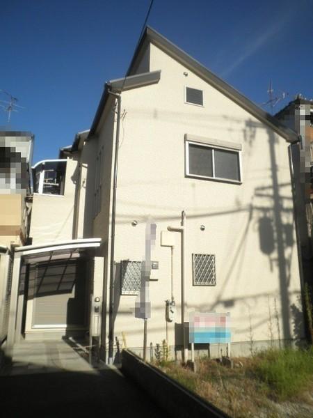 Local appearance photo. Local (September 2012) shooting