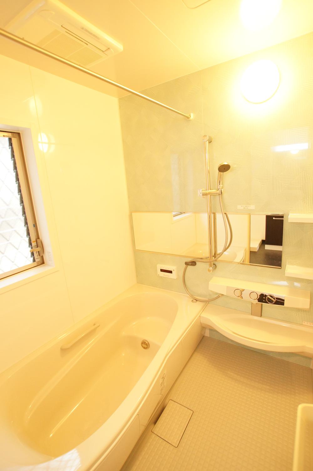 Same specifications photo (bathroom). Same specification bathroom