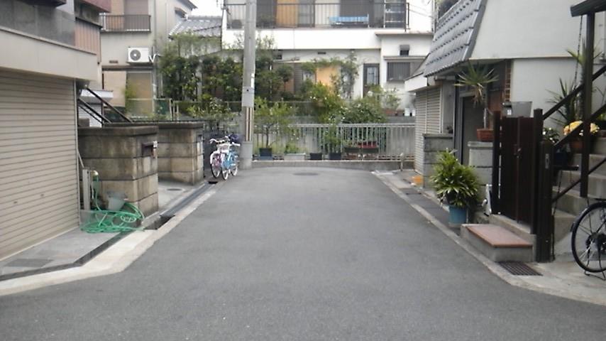 Local photos, including front road. Local (January 2013) Shooting