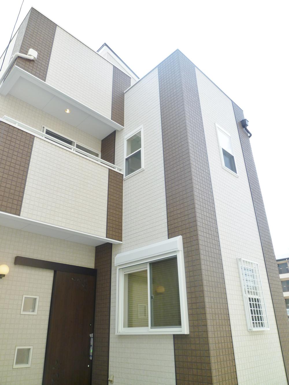 Local appearance photo. To clear the land of floor area, The building area of the room. Please put a floor plan of your ideal in hand. (Construction Case Study)