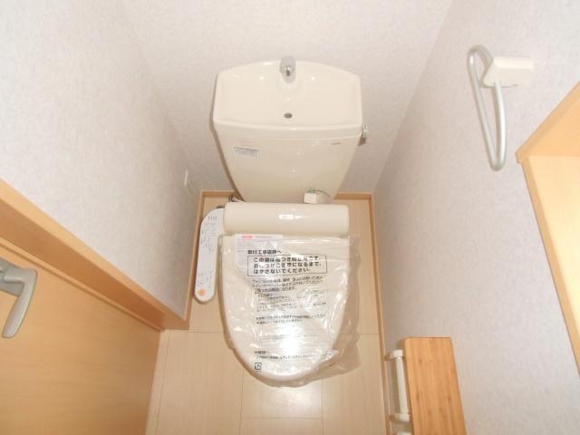 Same specifications photos (Other introspection). It is a high-function toilet