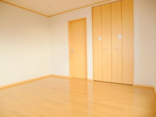 Same specifications photos (Other introspection). There are Western-style 3 room to 2F