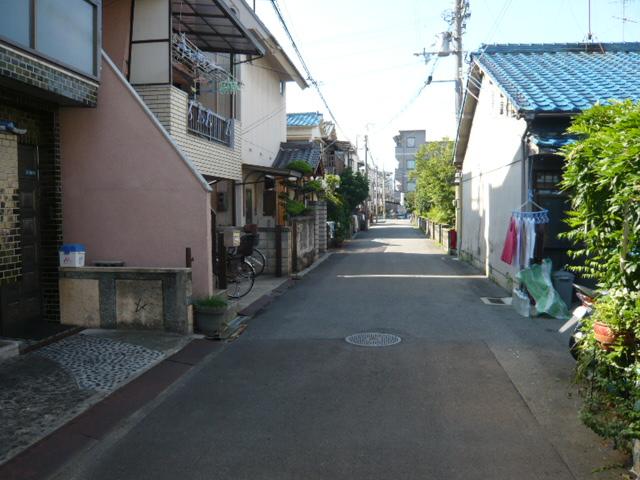 Local photos, including front road. Local (July 2013) Shooting