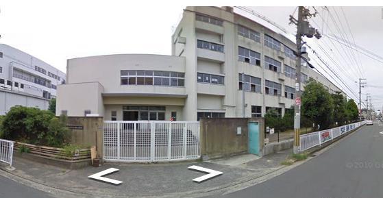 Primary school. Higashi-Osaka City Kashiwada to elementary school 842m