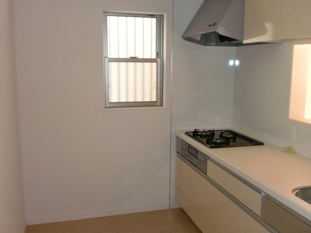 Kitchen. (The same scene photos)