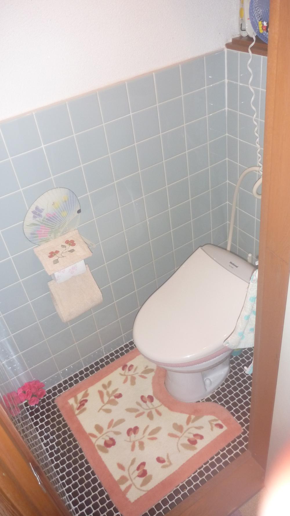 Toilet. Toilet is also new