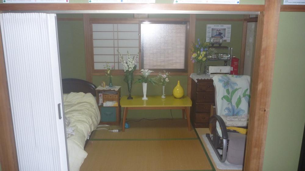 Non-living room. It is the second floor of a Japanese-style room