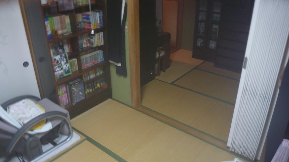 Non-living room. Also is Japanese-style room