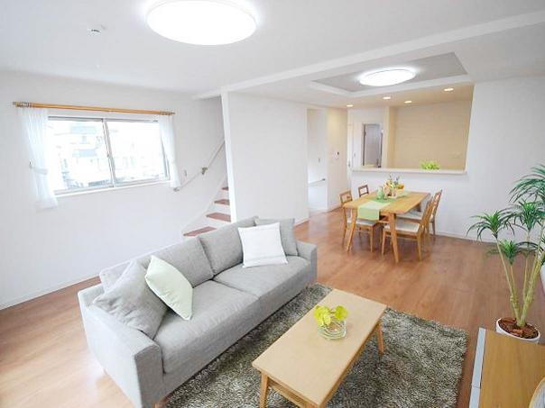 Living. Family gather in spacious space, You entertained guest.  [Other construction site]