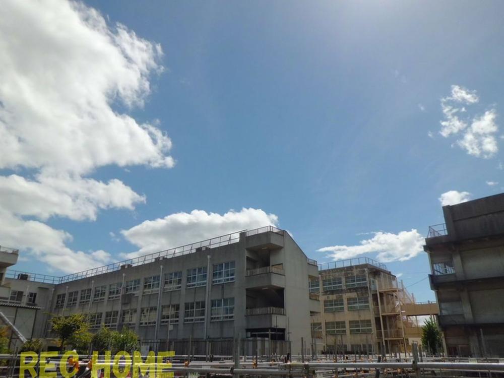 Junior high school. Higashi-Osaka TatsutateTsu until junior high school 767m