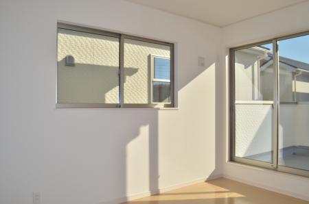 Non-living room. Indoor (12 May 2013) Shooting