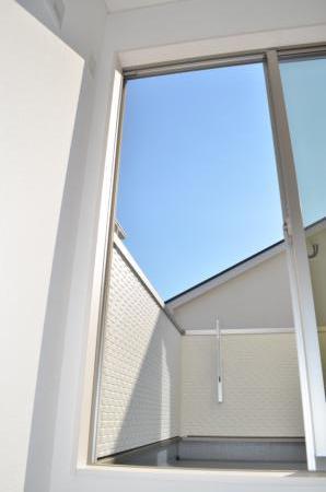 Non-living room. Indoor (12 May 2013) Shooting