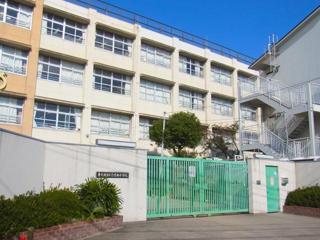 Primary school. Higashi-Osaka Tatsui Kibe to elementary school 637m