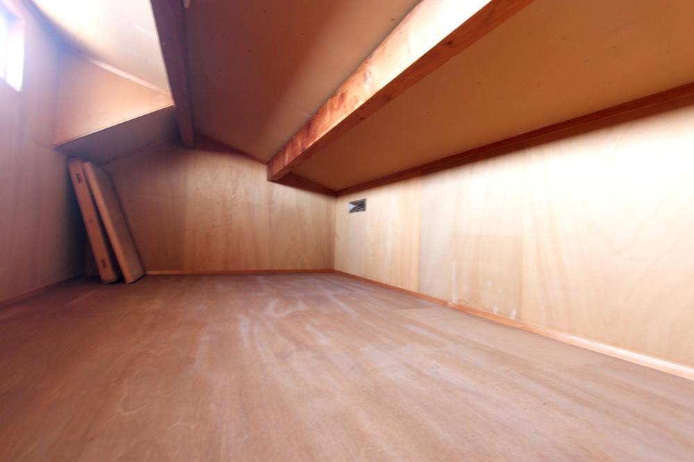 Receipt.  ■ Attic storage