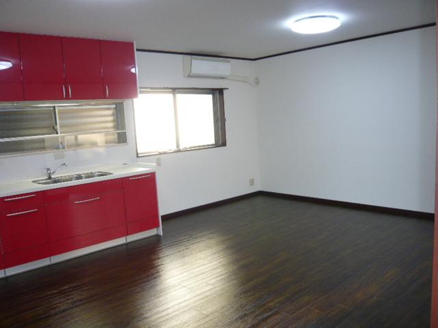 Living. Local (September 2013) Shooting