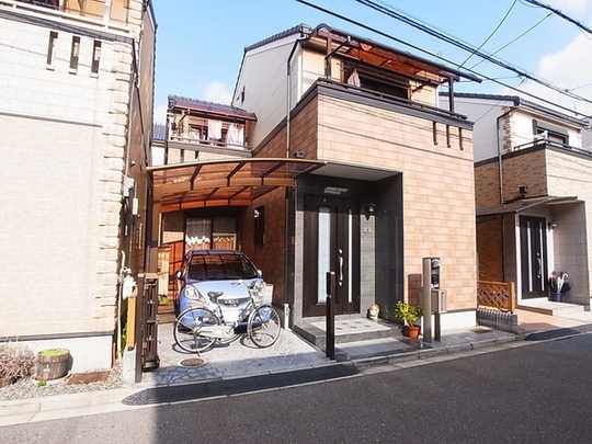 Local appearance photo