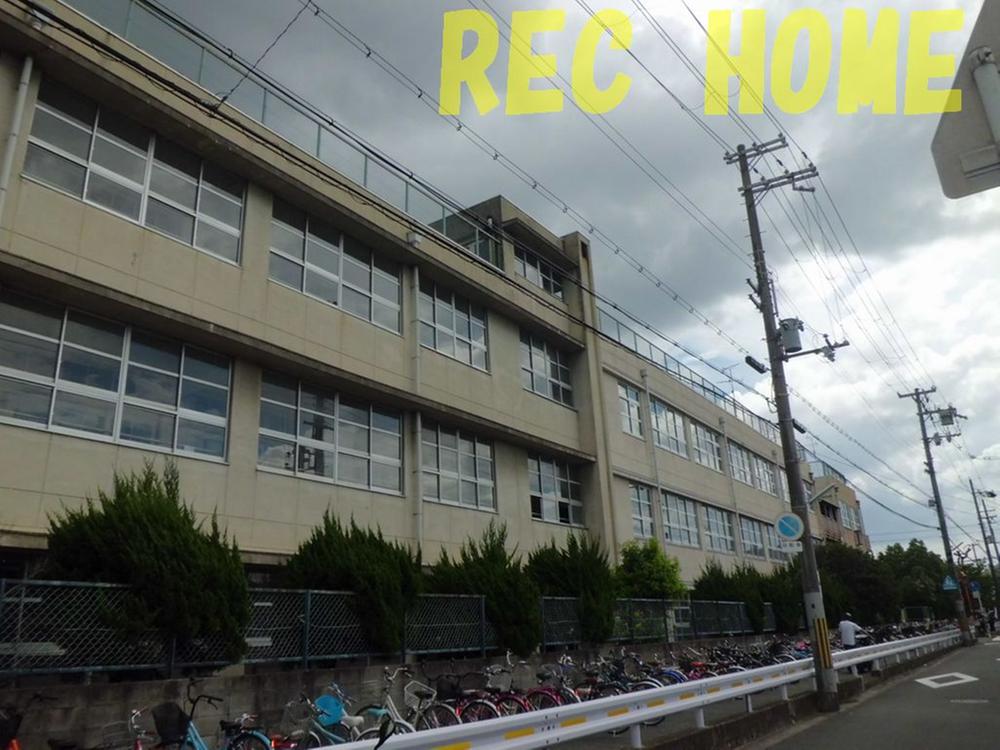 Primary school. Higashi Osaka Municipal Kitamiya to elementary school 641m