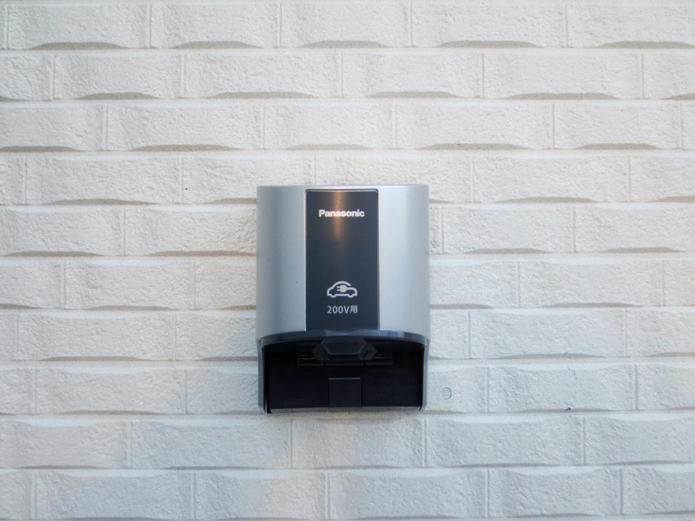 Parking lot. Local (12 May 2013) Shooting