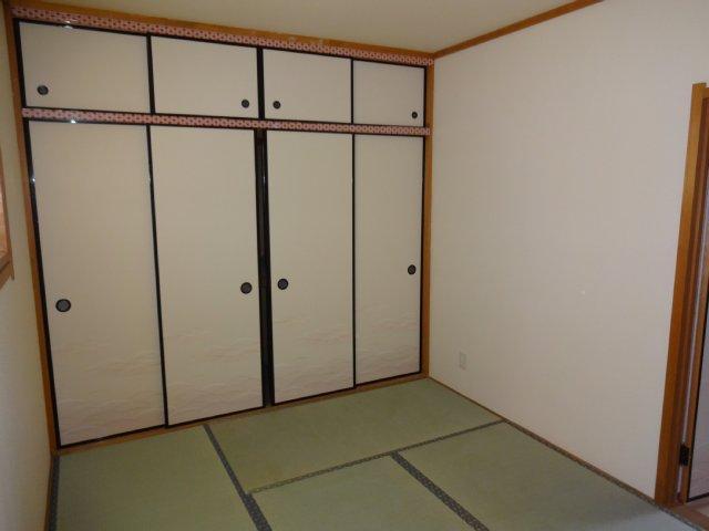 Other introspection. First floor Japanese-style room